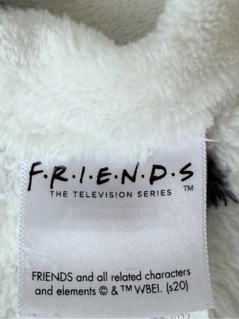 Friends Plush Throw Blanket White Logo Print 50x60 Inches💙 - Picture 3 of 3